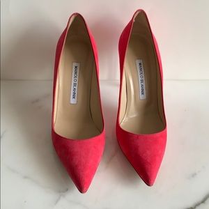 NWOT Manolo Blahnik size 37 Hot Pink Stilettos